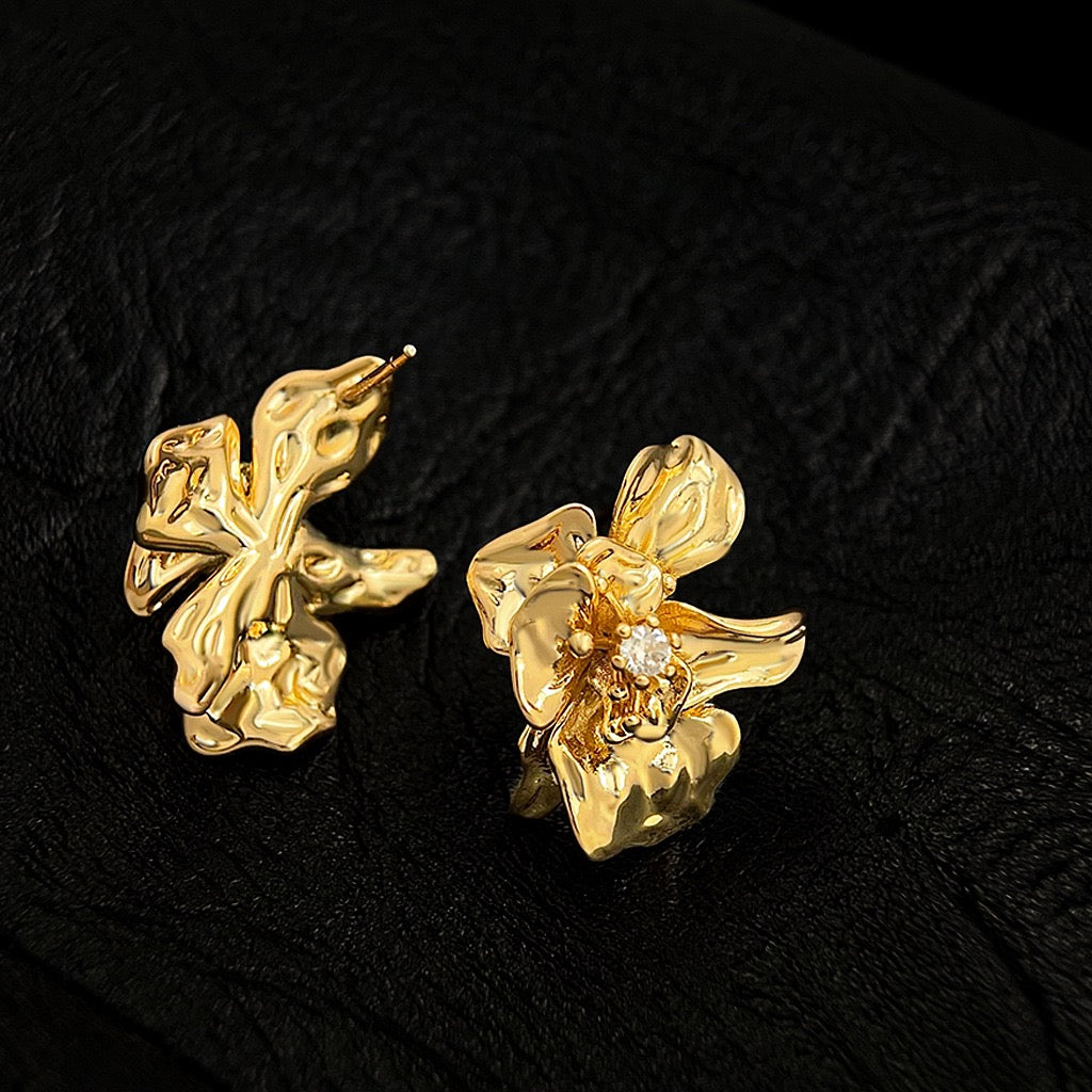 Lustre Bloom Oriental Elegance