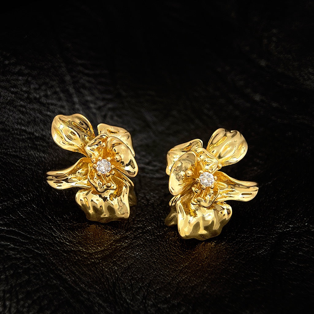 Lustre Bloom Oriental Elegance