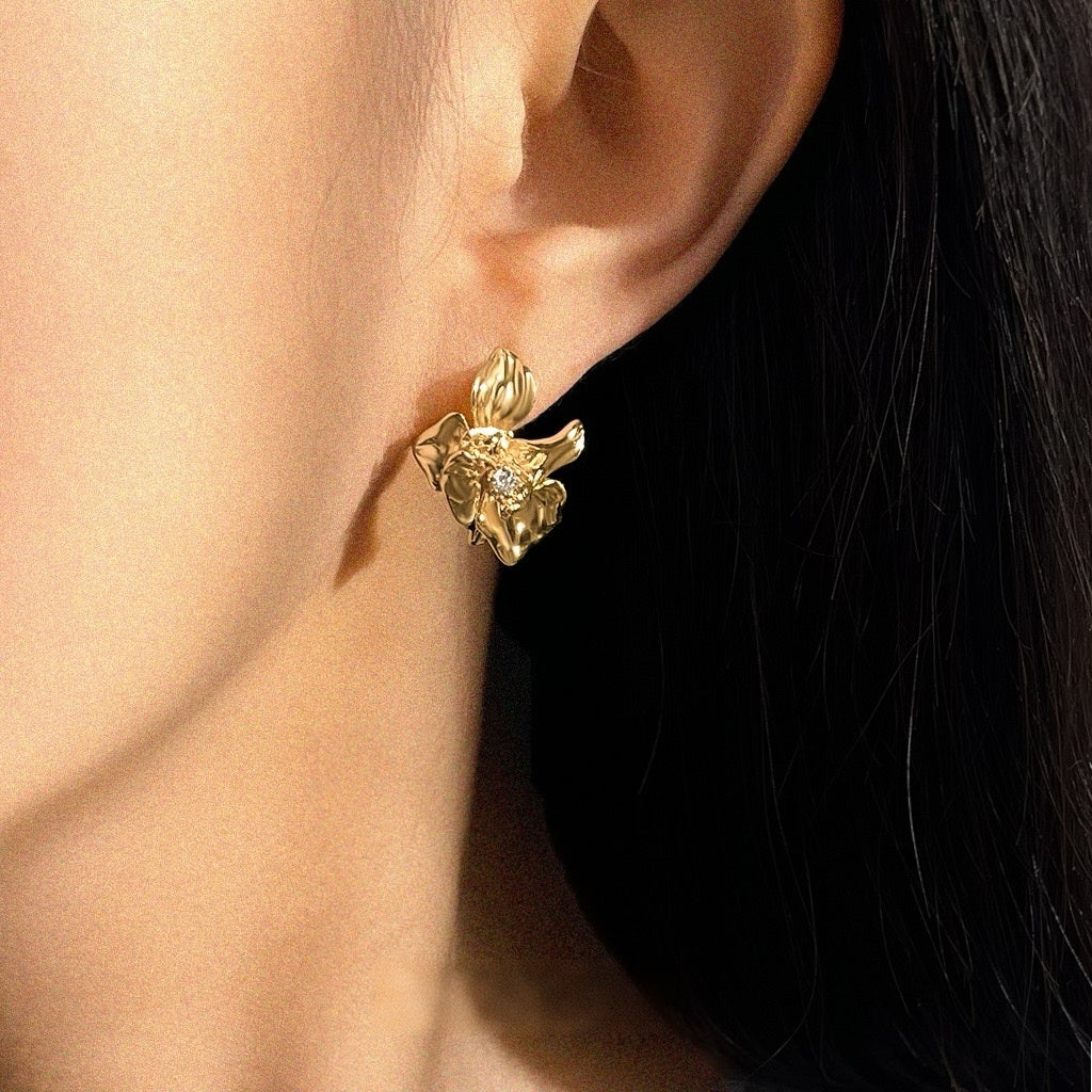 Lustre Bloom Oriental Elegance