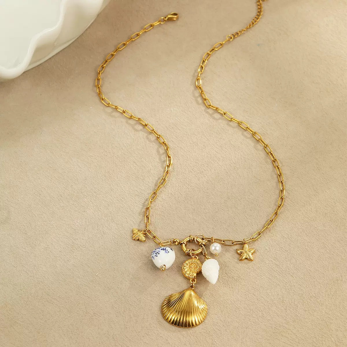 Seashell Glow Necklace